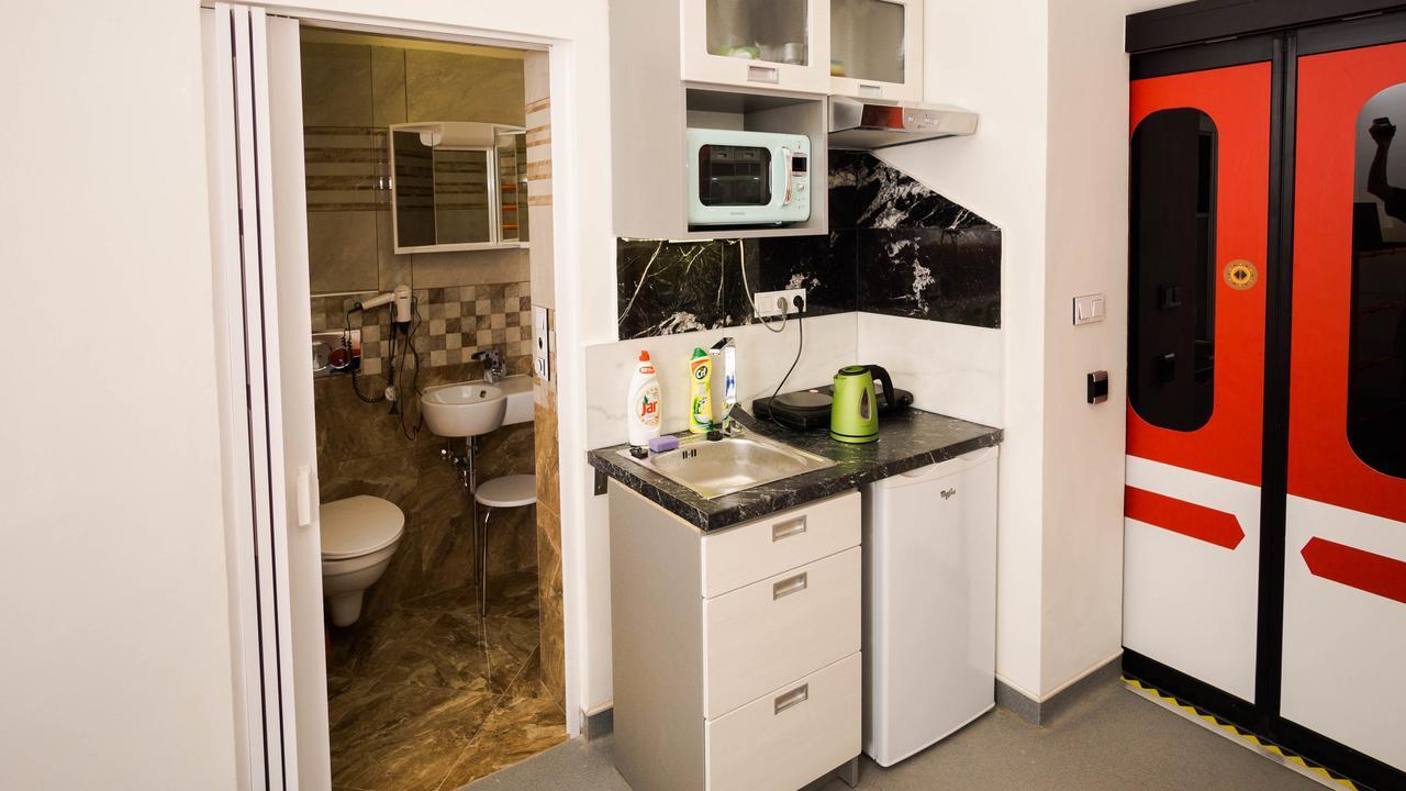 Metro Apartment Prague By Main Train And Bus Station Ngoại thất bức ảnh